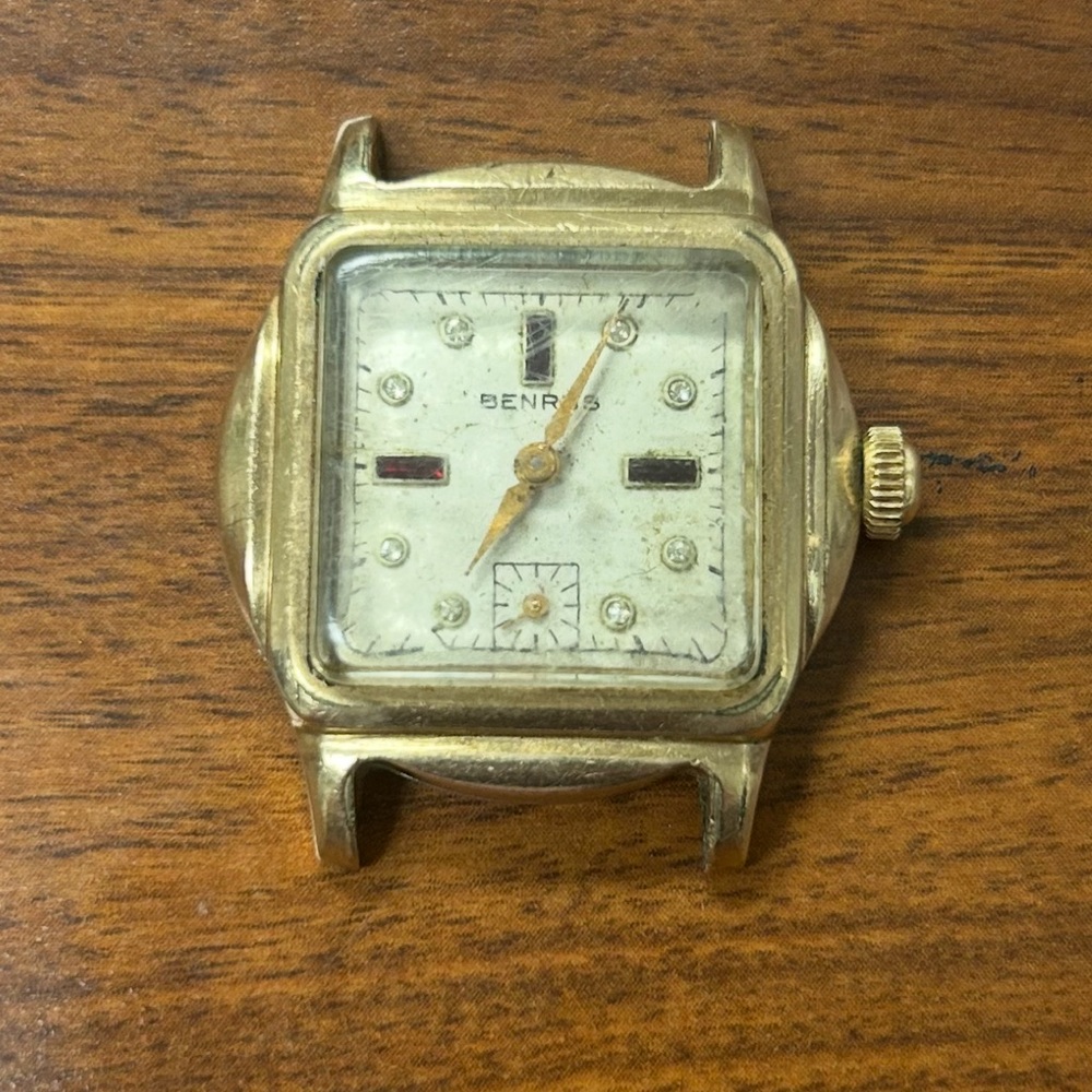 Vintage 10k gold rolled Benrus Wind-up watch